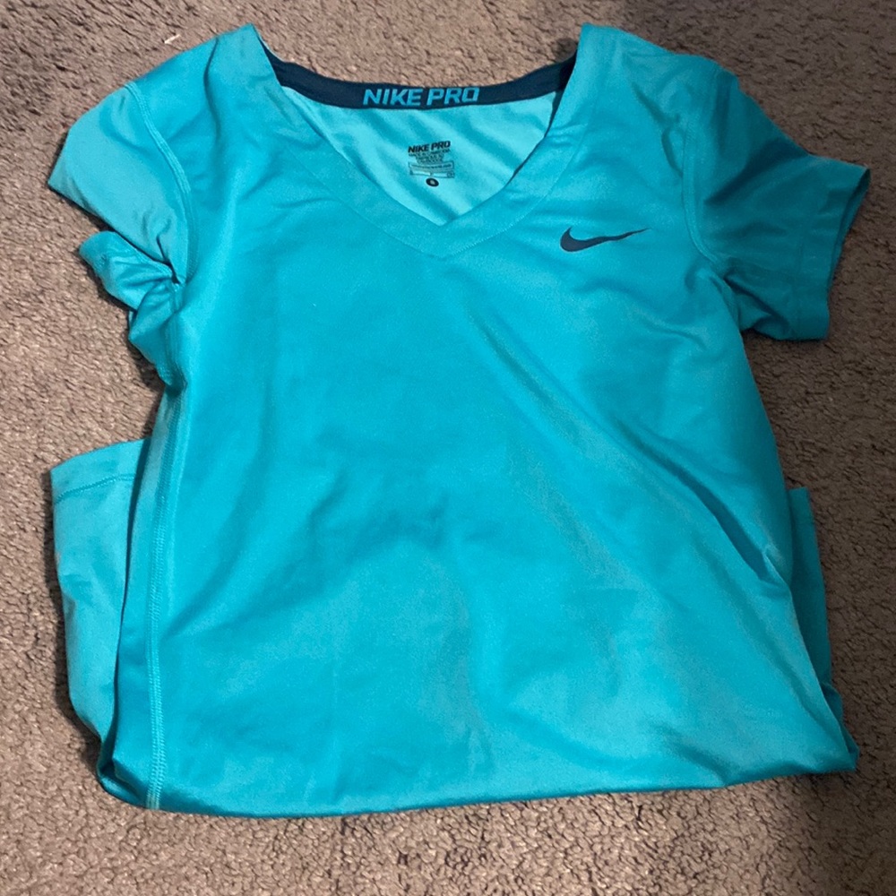 Blue Nike short sleeve top